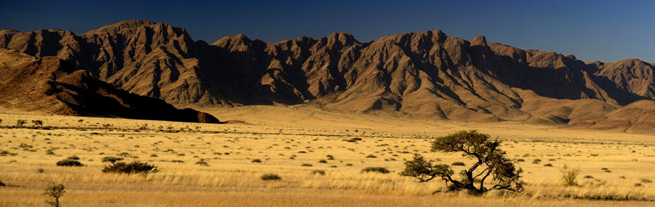 naukluft mountains from sesreim namib desert