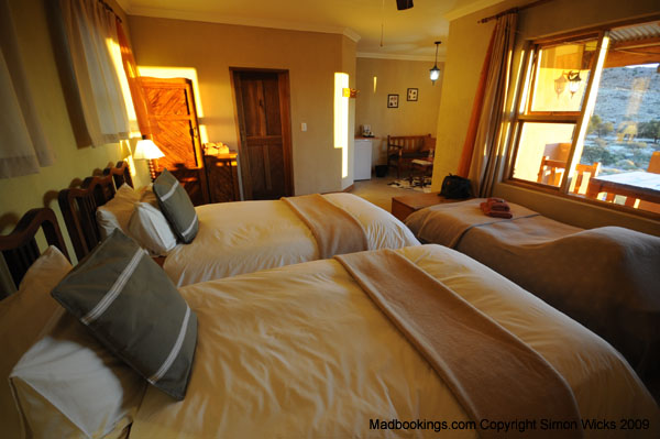 Desert Horse Inn Accommodation