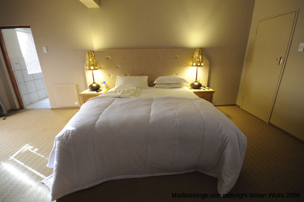 goibib_mountain_lodge_room_13