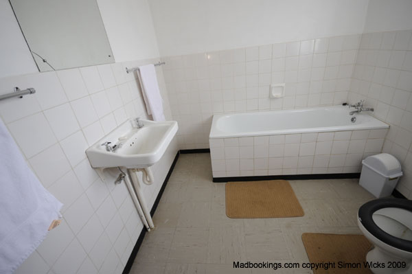 kalkfontein_hotel_namibia_05