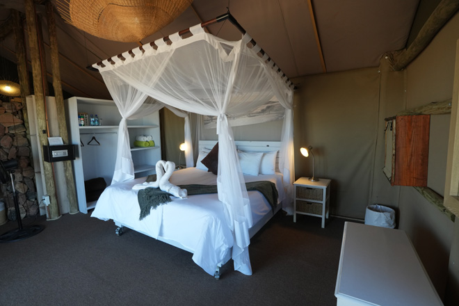 Elegant Desert Eco Camp Accommodation