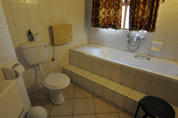 places to stay in Rundu